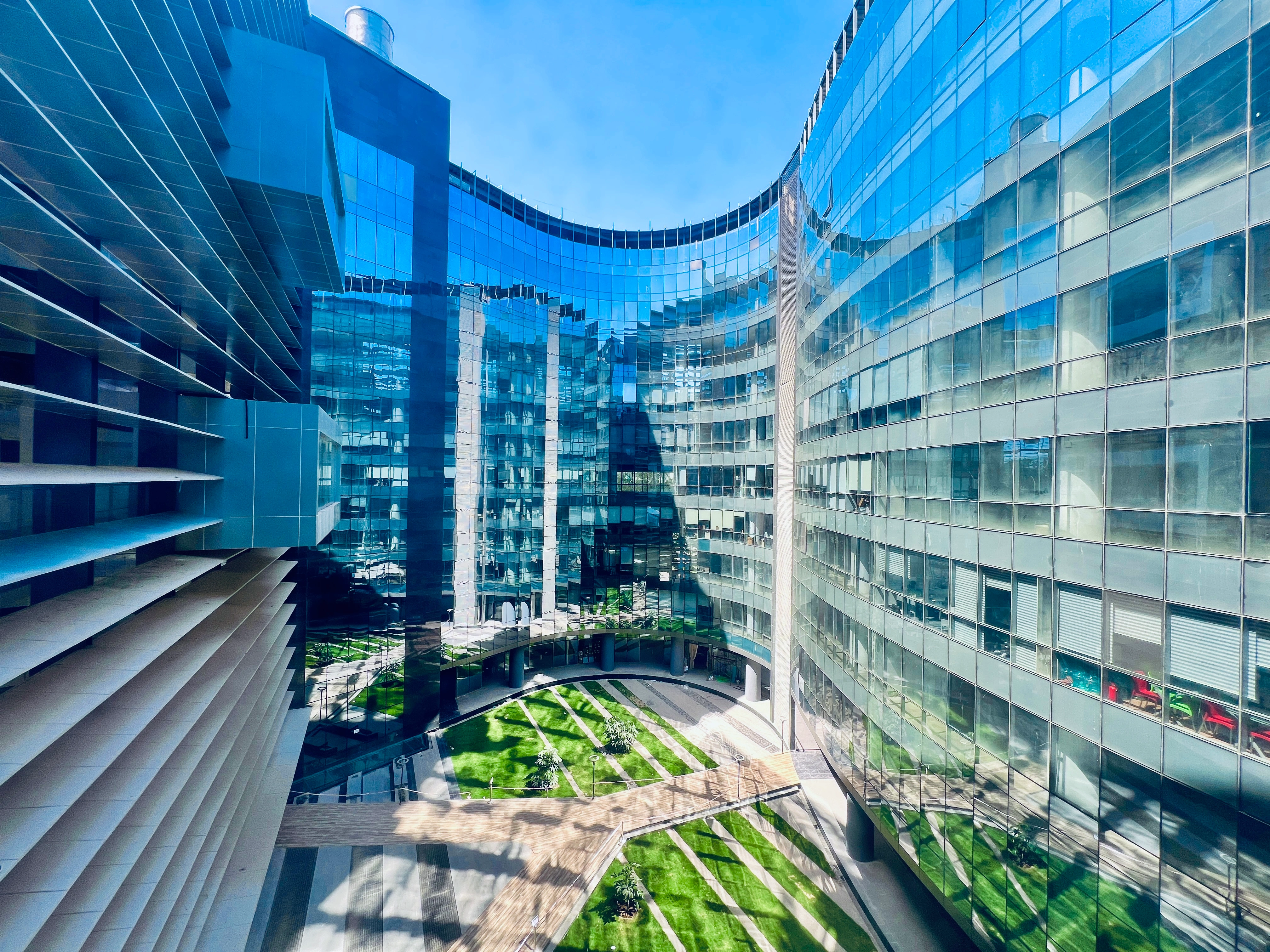 Cognitive Market Research — Outside Office
